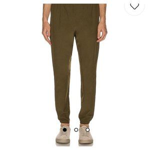 Grand running club - Poshmark